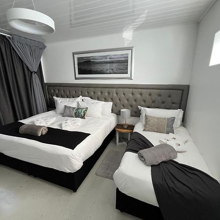 The Noble Lodge Cape Town Exterior photo